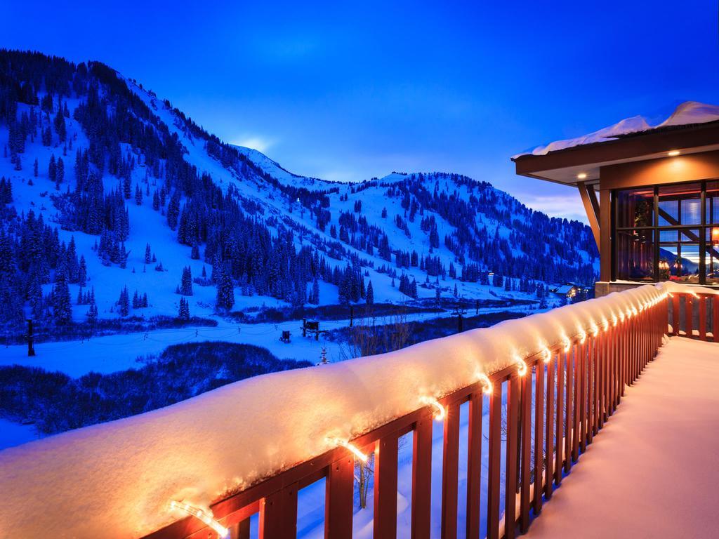 Alta'S Rustler Lodge Bagian luar foto