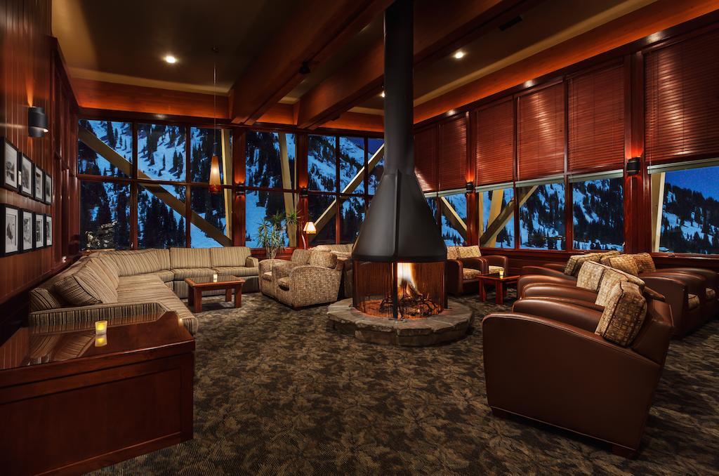 Alta'S Rustler Lodge Bagian luar foto