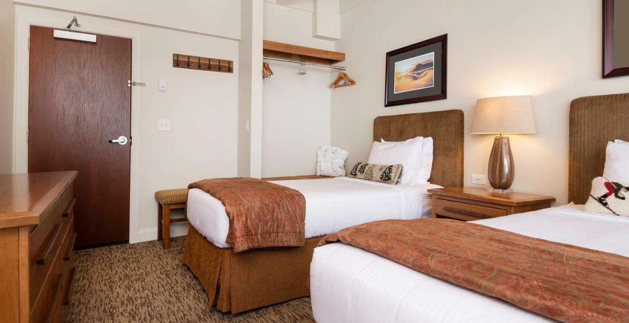 Alta'S Rustler Lodge Bagian luar foto