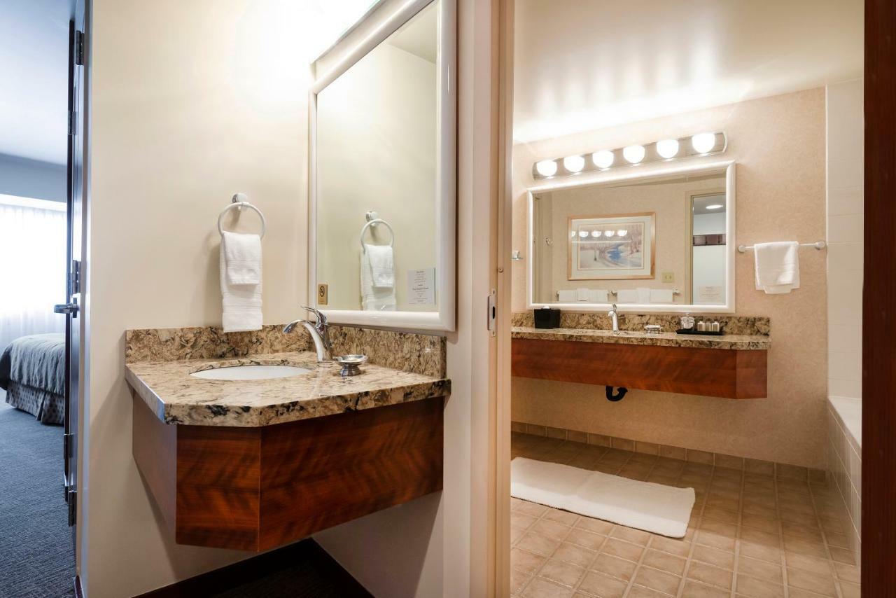 Alta'S Rustler Lodge Bagian luar foto